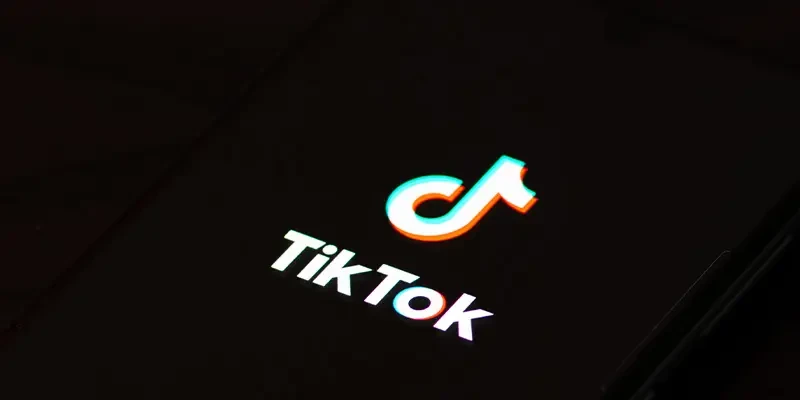 Lee más sobre el artículo Algoritmo de TikTok: descubre cómo funciona y úsalo a tu favor