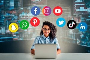 Lee más sobre el artículo Algoritmos de redes sociales: conócelos y potencia tus contenidos